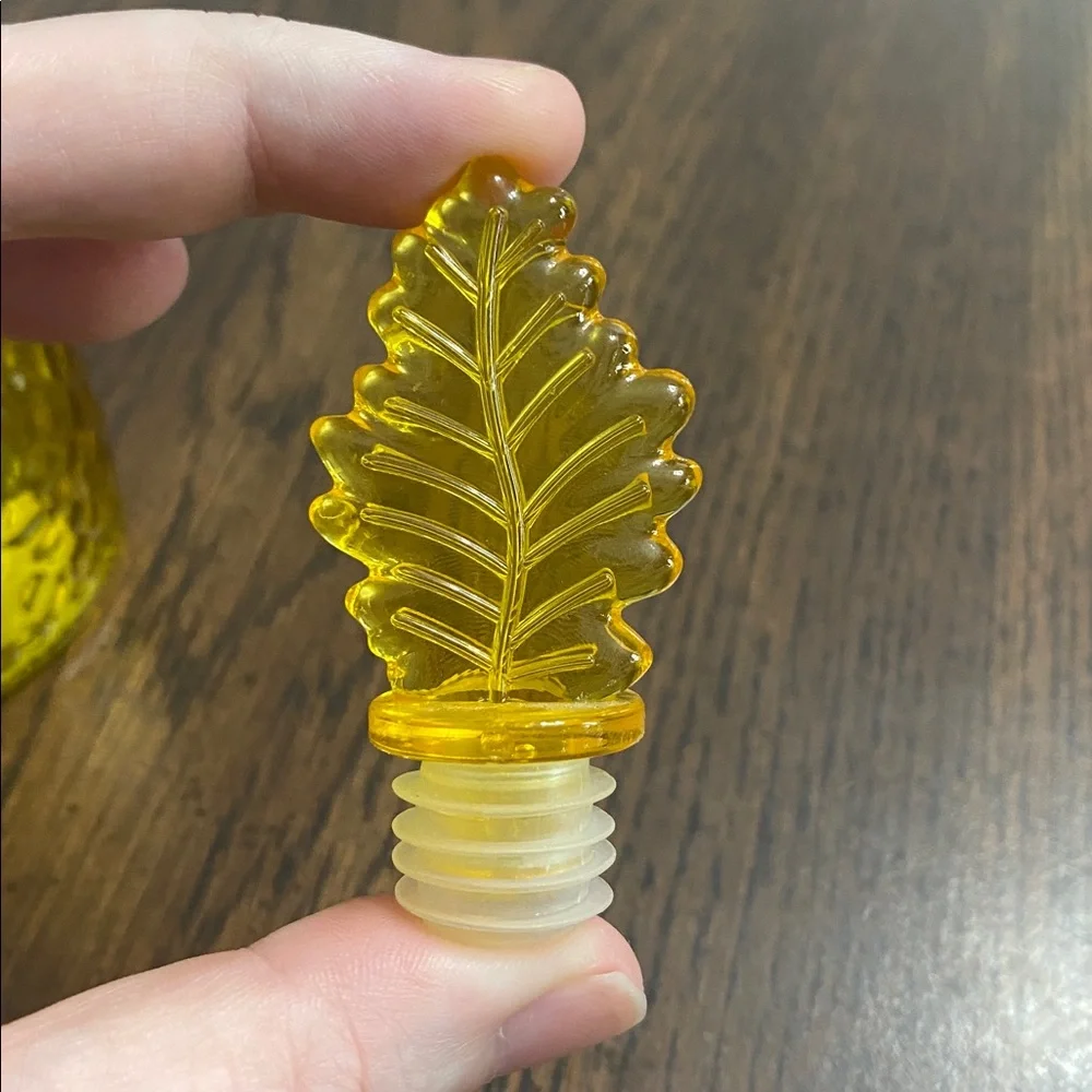 “5/$20” yellow apothecary glass bottle with plastic stopper